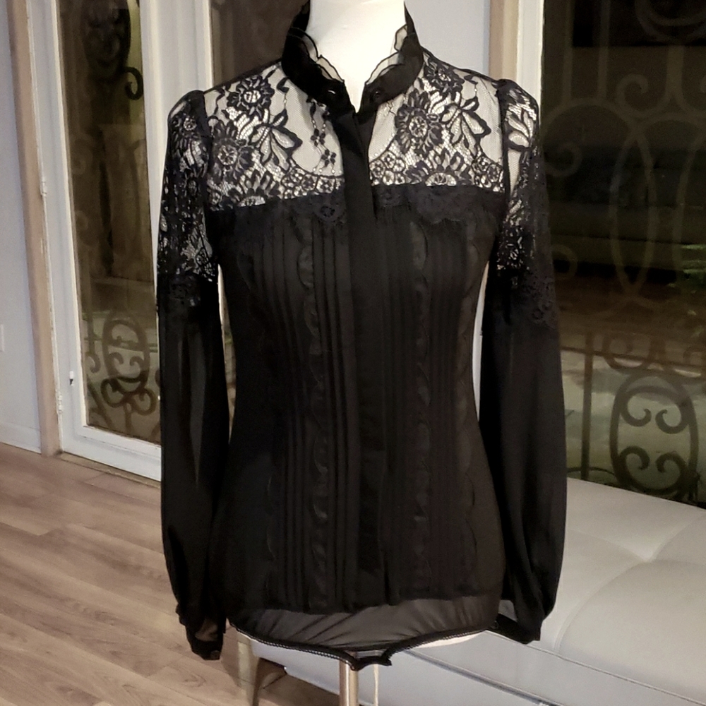 Black button up lace Bodysuit top size S